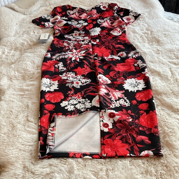 Floral midi dress. Size Medium. - Picture 9 of 15
